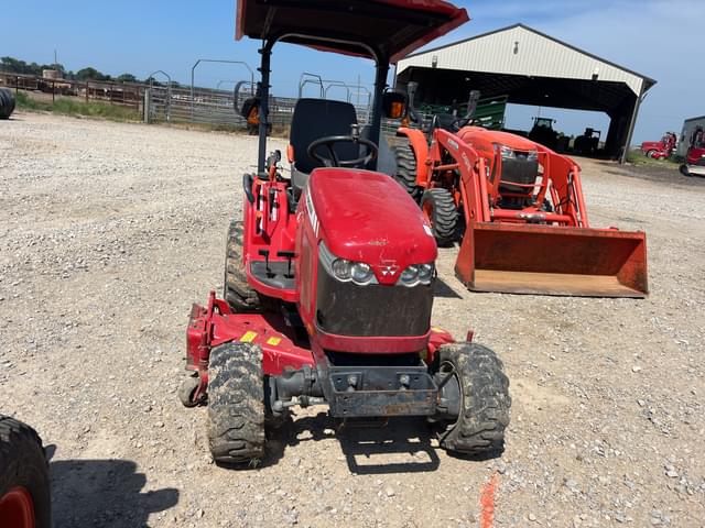 Image of Massey Ferguson GC2400 equipment image 4