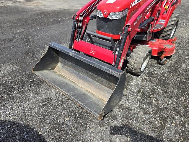 Image of Massey Ferguson GC2400 equipment image 1