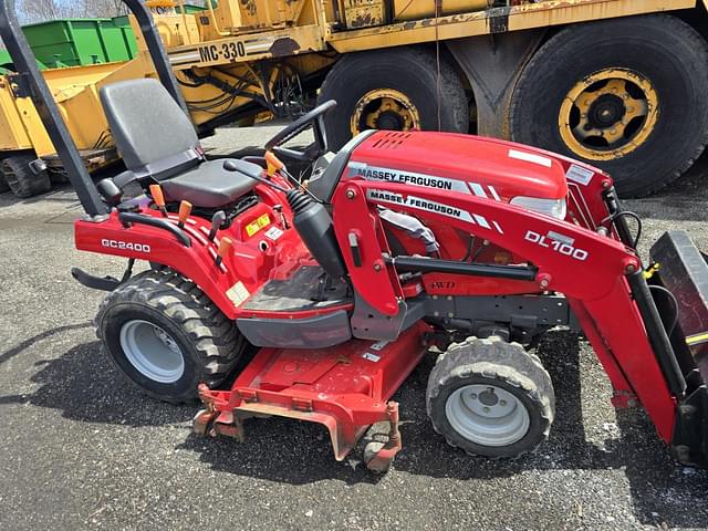 Image of Massey Ferguson GC2400 equipment image 4