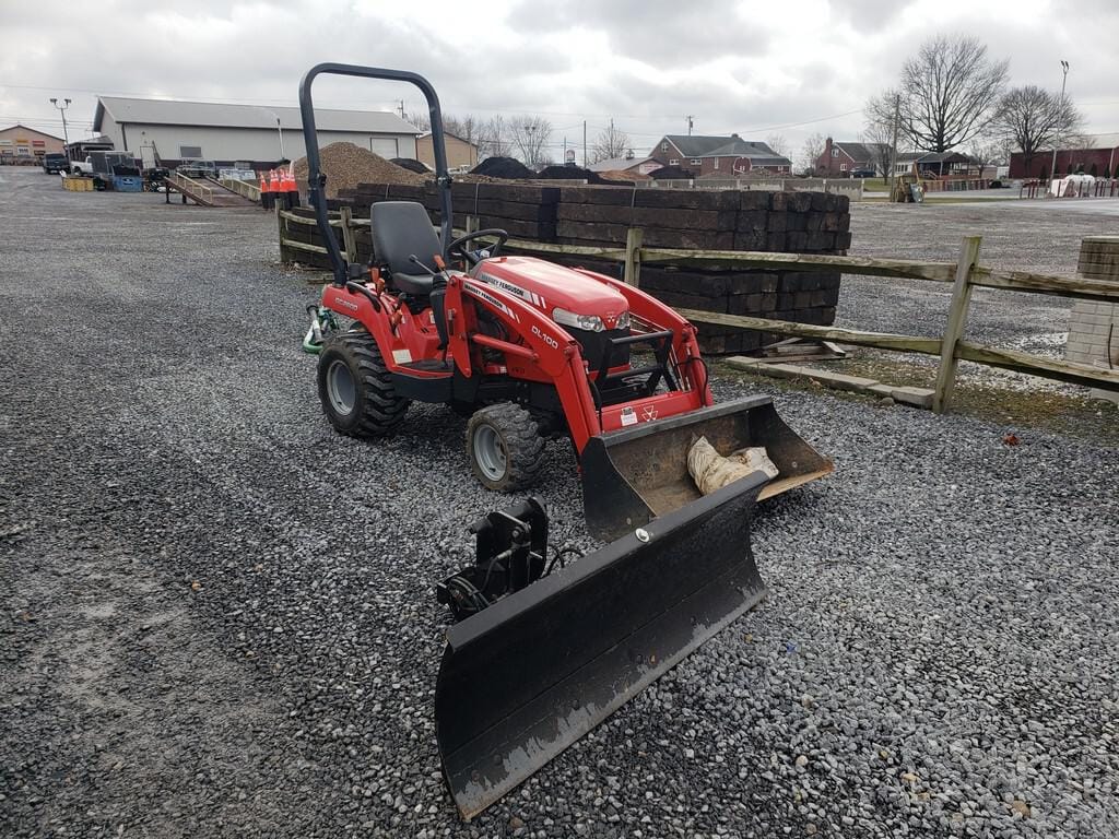 Main image Massey Ferguson GC2600