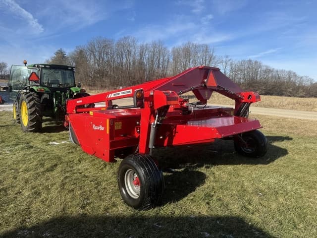 Image of Massey Ferguson 1383 equipment image 3