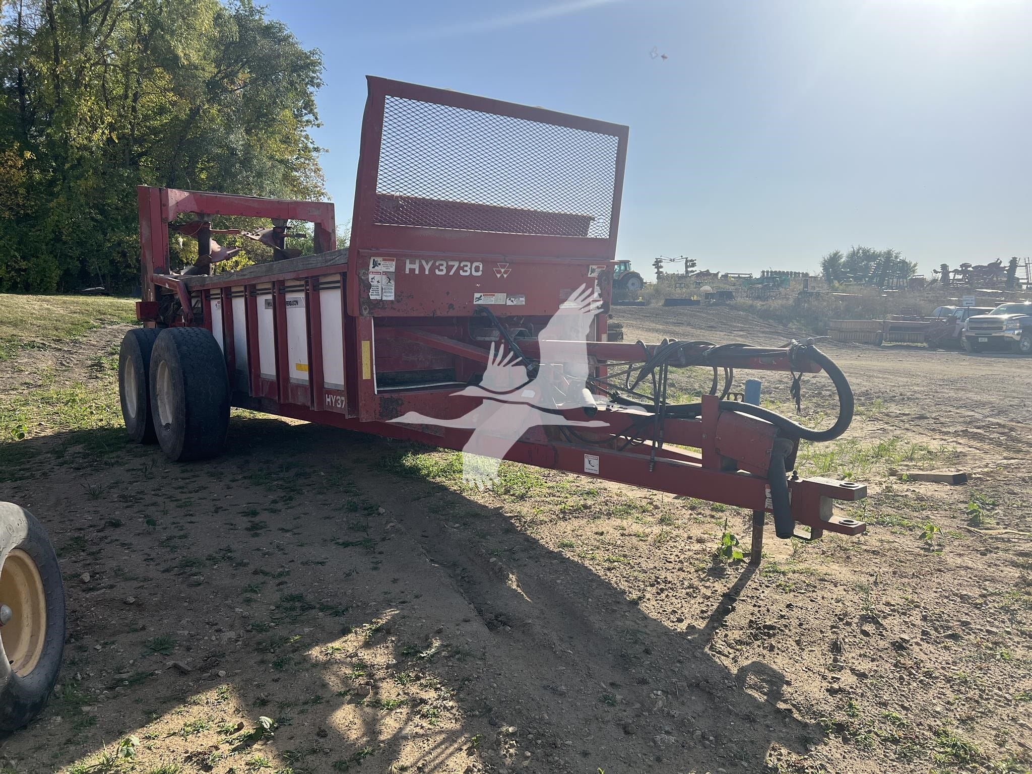 Massey Ferguson HY3730 Equipment Image0