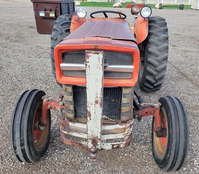 Image of Massey Ferguson 135 equipment image 2