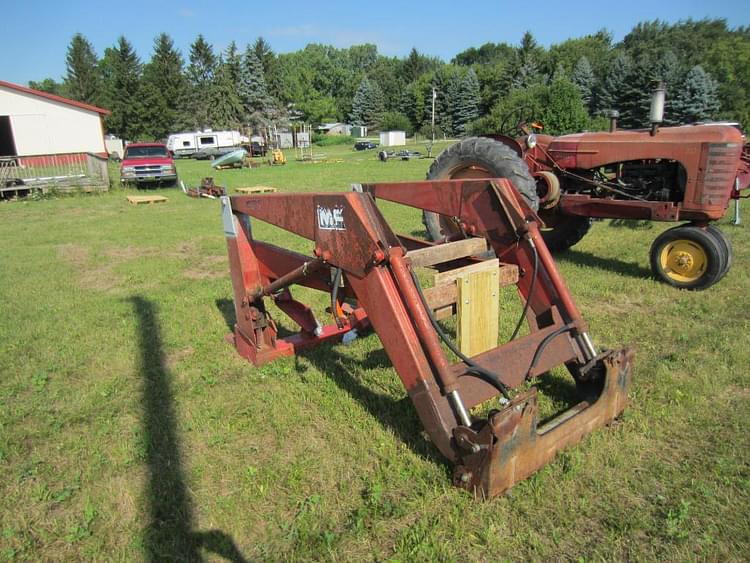 SOLD - Massey Ferguson 236 Other Equipment Loaders | Tractor Zoom