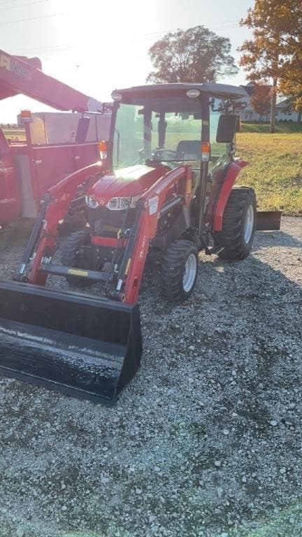 Image of Massey Ferguson 1835M Primary image