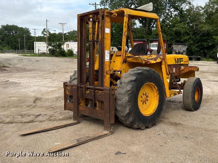Massey Ferguson 6500 Equipment Image0