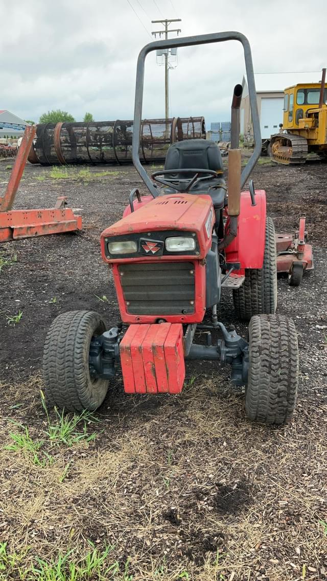 Image of Massey Ferguson 1120 equipment image 2