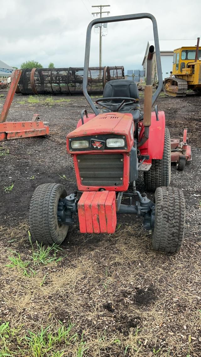 Image of Massey Ferguson 1120 equipment image 1