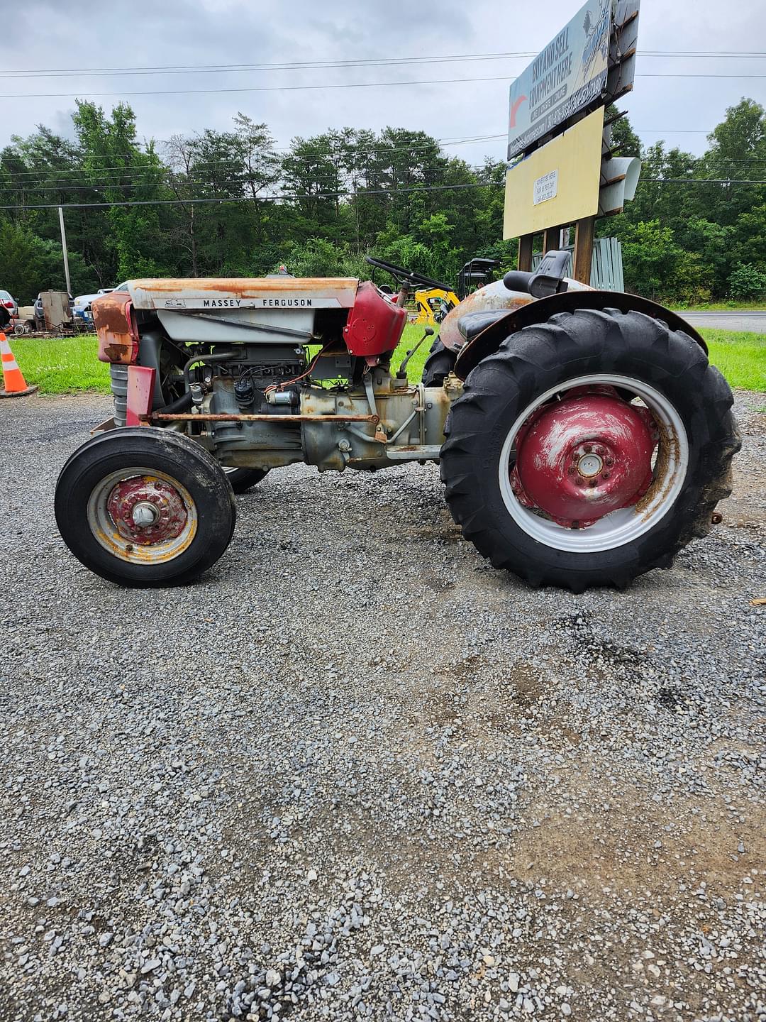 Image of Massey Ferguson 135 Primary image