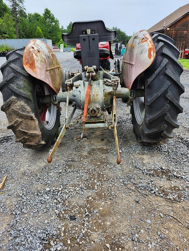 Image of Massey Ferguson 135 equipment image 3