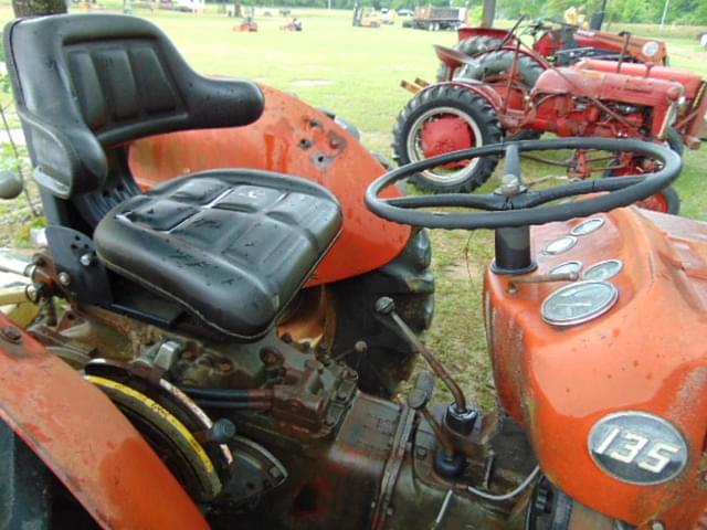 Image of Massey Ferguson 135 equipment image 3