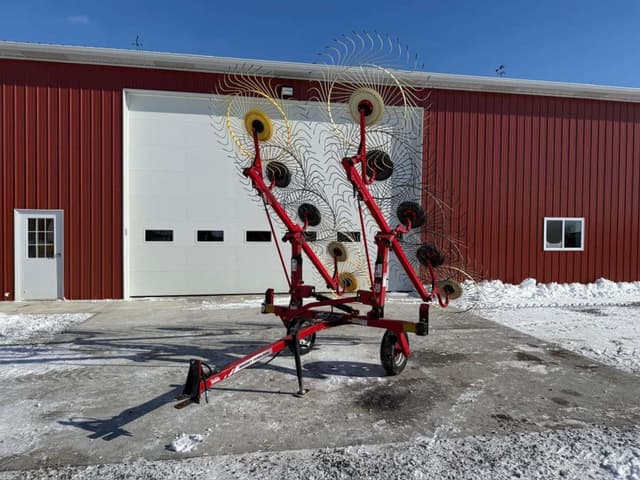 Image of Massey Ferguson 1510 equipment image 2