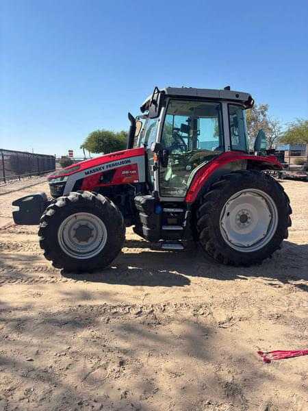 Image of Massey Ferguson 5S.135 equipment image 4