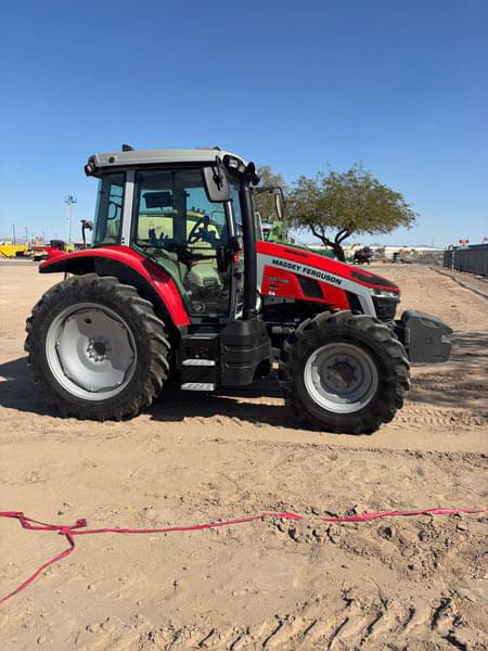 Image of Massey Ferguson 5S.135 equipment image 1
