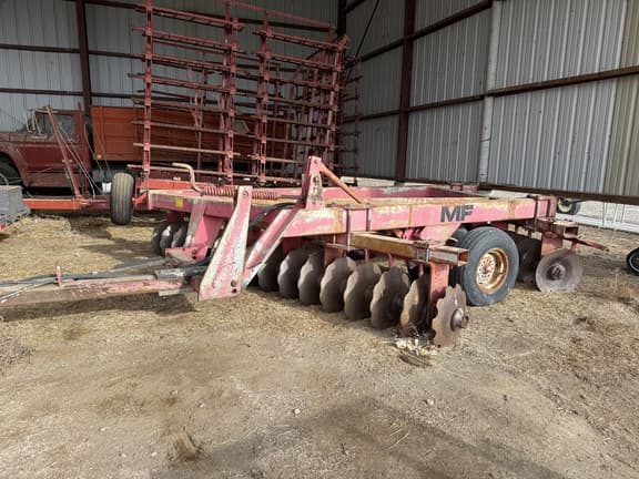 Image of Massey Ferguson 730 equipment image 1