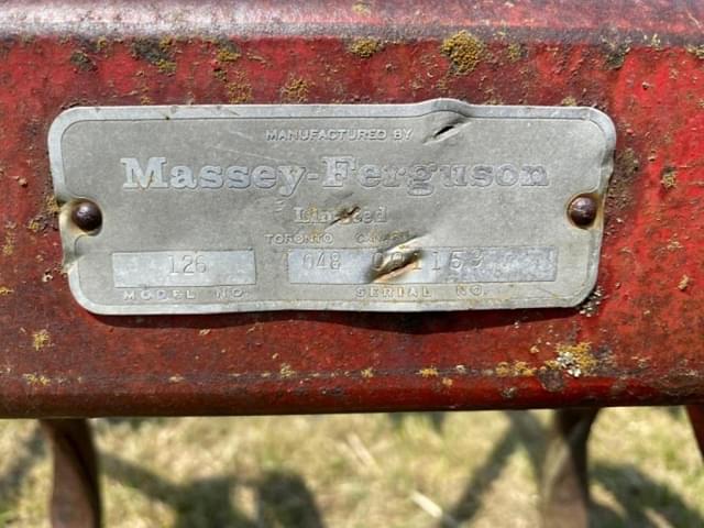 Image of Massey Ferguson 126 equipment image 1