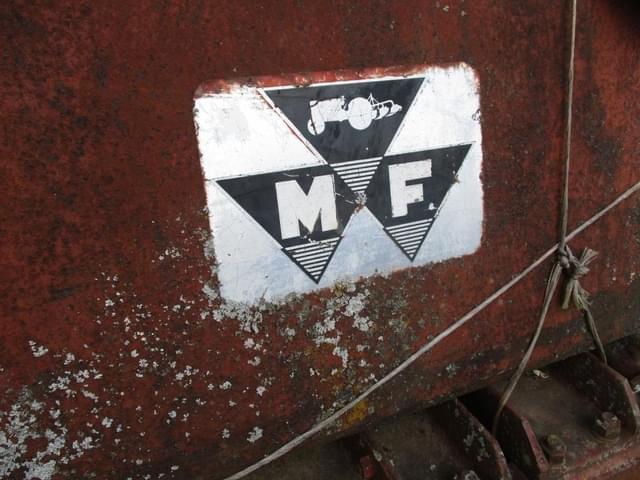 Image of Massey Ferguson 3 equipment image 3