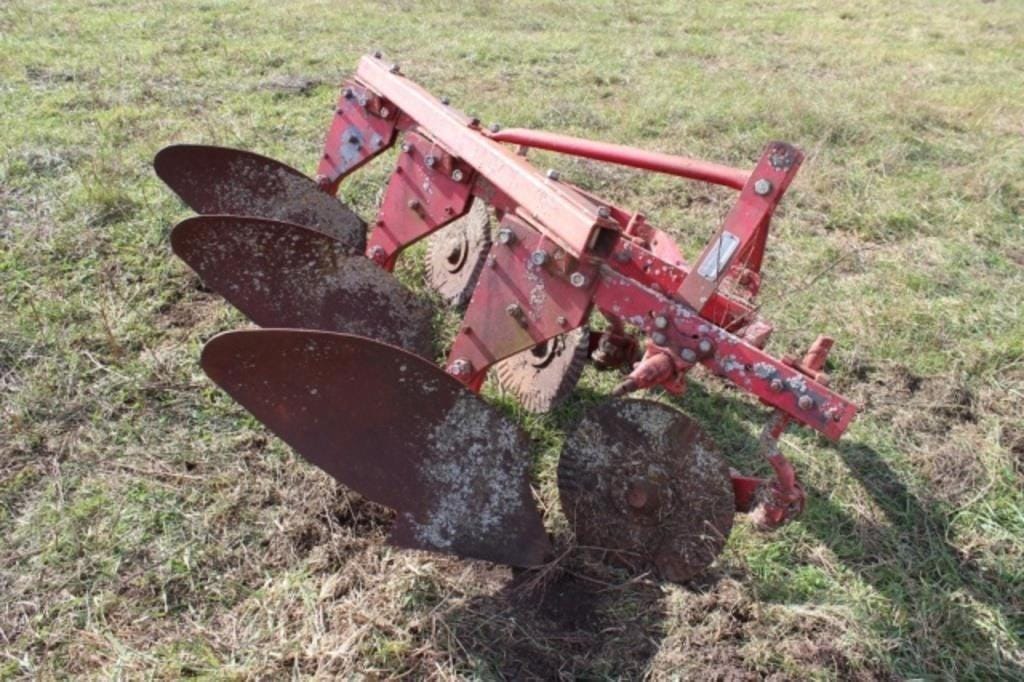 Massey Ferguson 43 Equipment Image0