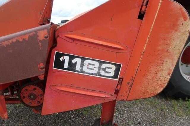 Image of Massey Ferguson 1183 equipment image 1