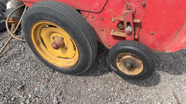 Image of Massey Ferguson 12 equipment image 3