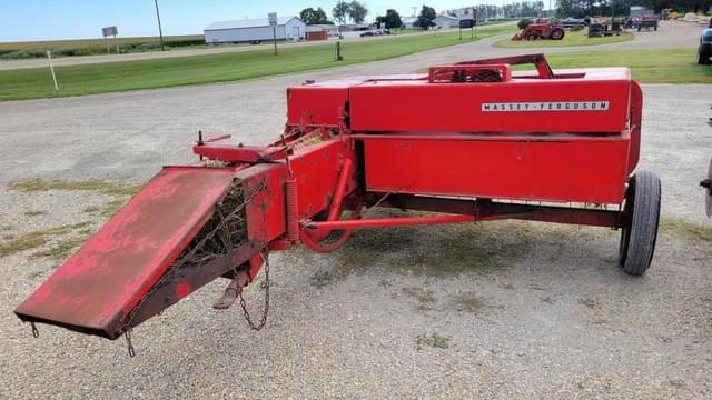 Image of Massey Ferguson 12 equipment image 4