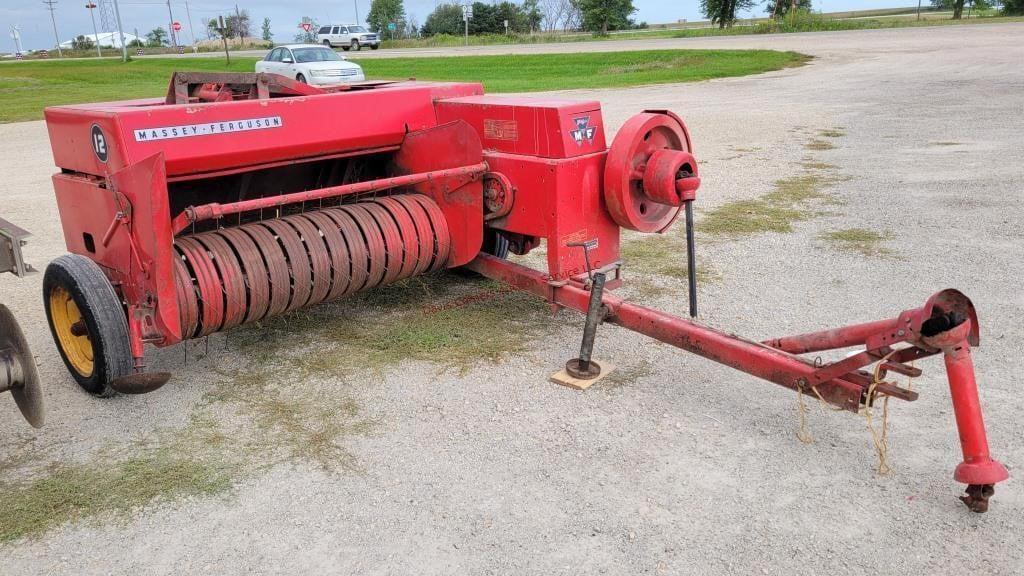 Image of Massey Ferguson 12 Primary image