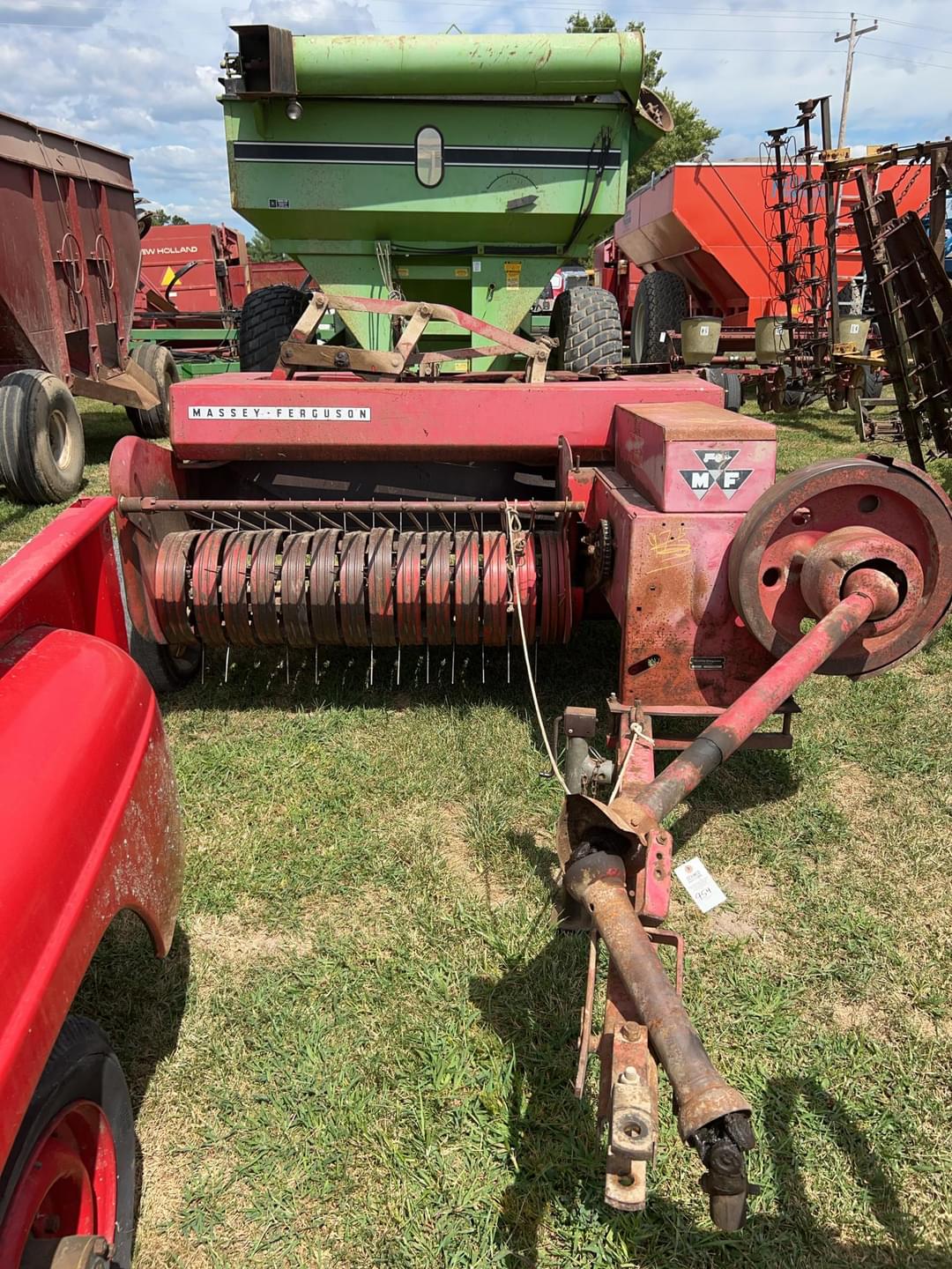 Image of Massey Ferguson 12 Primary image
