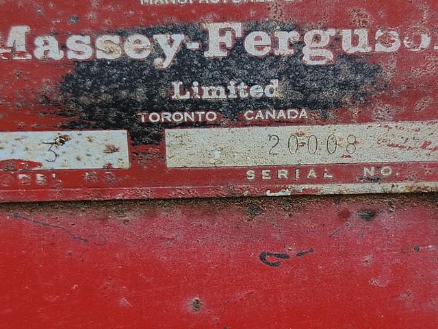 Image of Massey Ferguson 3 equipment image 2