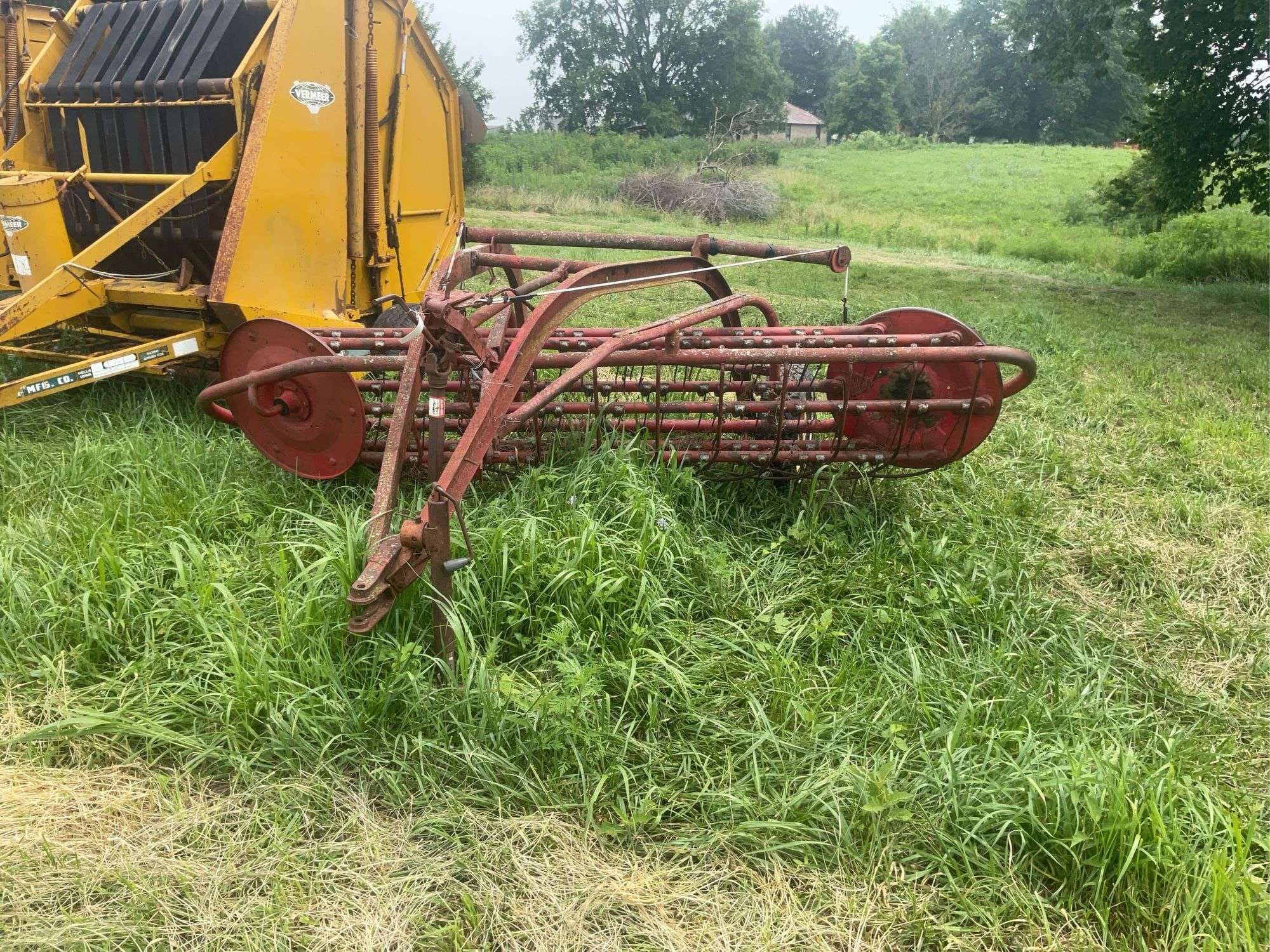 Massey Ferguson 36 Equipment Image0