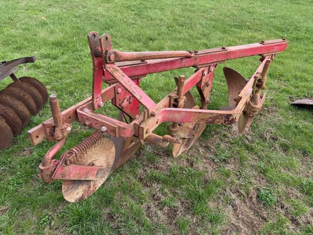 Image of Massey Ferguson 43 equipment image 4