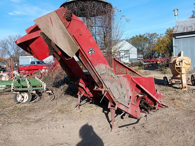 Image of Massey Ferguson 62 equipment image 3