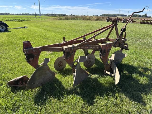 Image of Massey Ferguson 66 equipment image 4