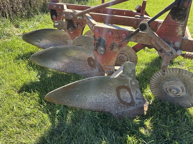 Image of Massey Ferguson 66 equipment image 2