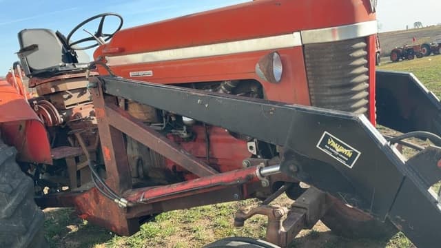 Image of Massey Ferguson 90 equipment image 4