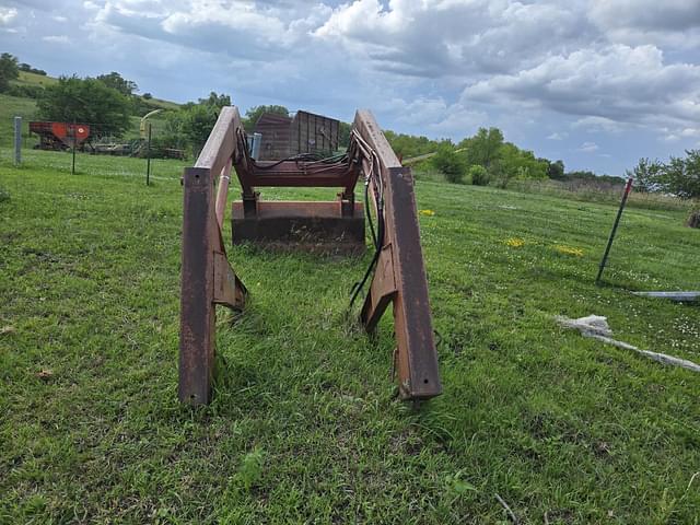Image of Massey Ferguson MF246 equipment image 4
