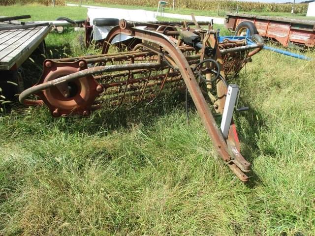 Image of Massey Ferguson 36 equipment image 2