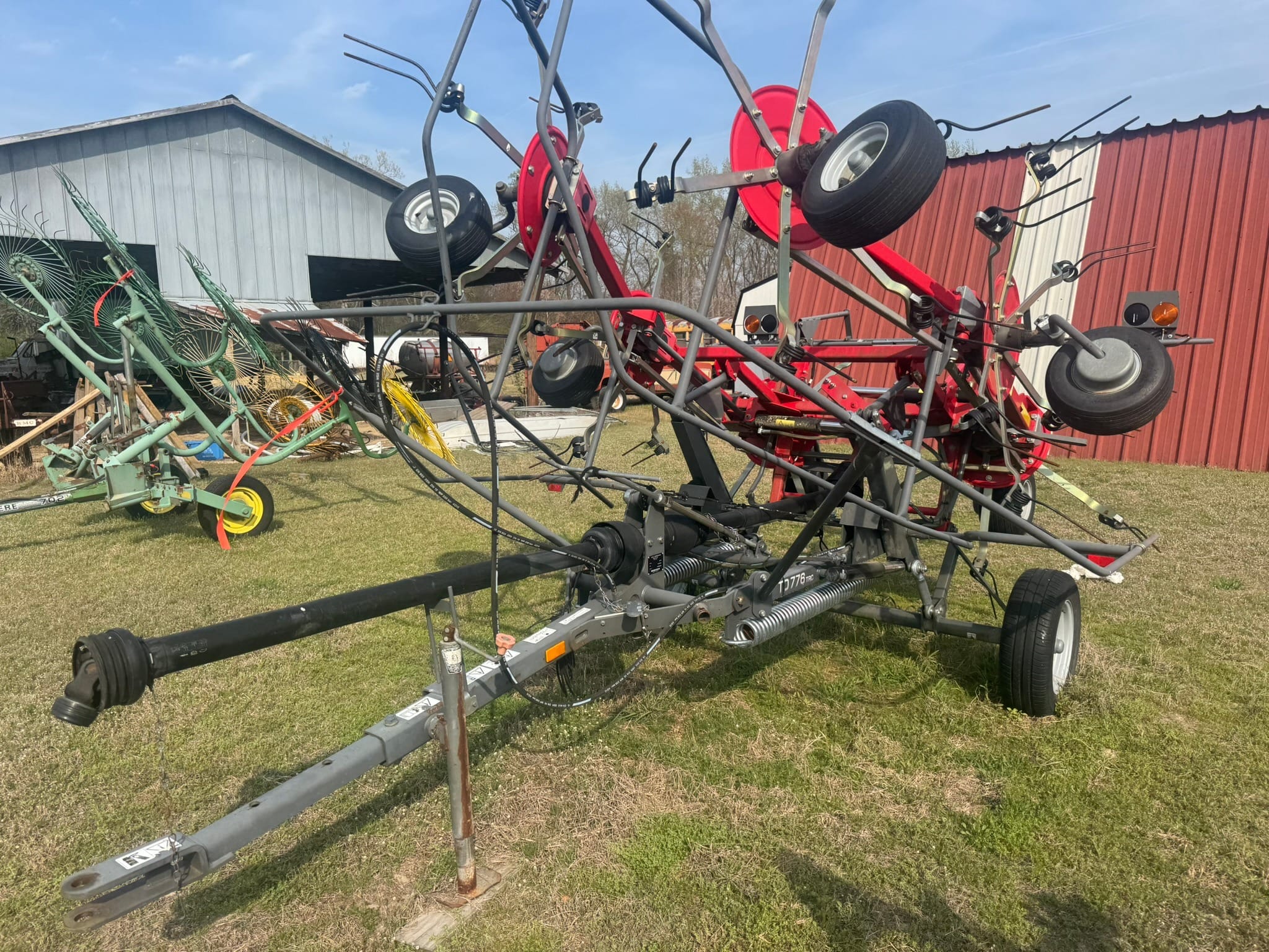 Massey Ferguson TD776TRC Equipment Image0