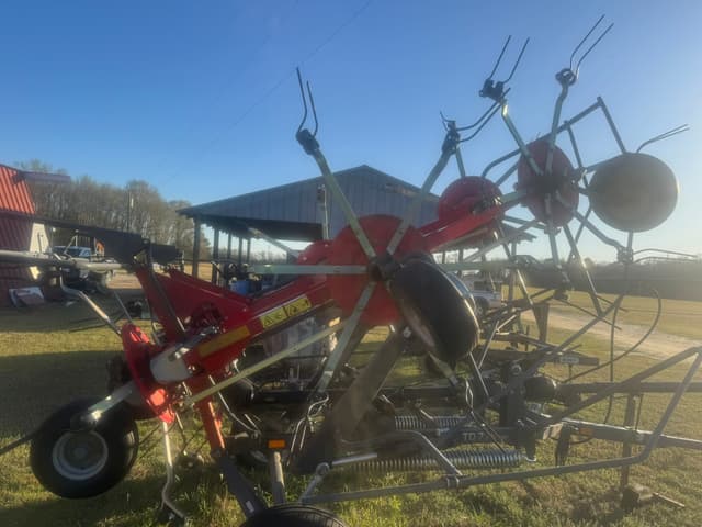 Image of Massey Ferguson TD776TRC equipment image 2