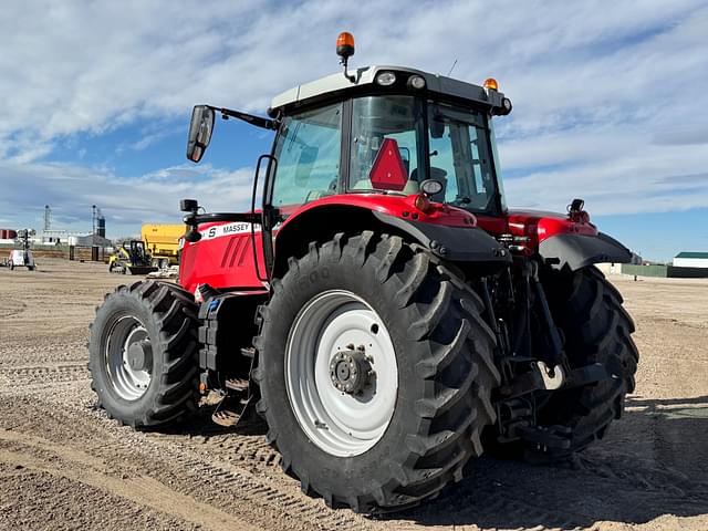 Image of Massey Ferguson 7724S equipment image 4