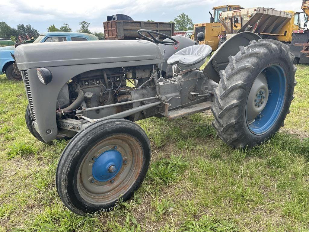 Main image Massey Ferguson 20