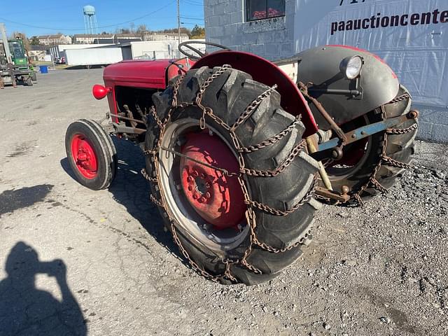 Image of Massey Ferguson TO-35 equipment image 3