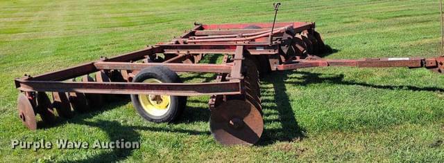 Image of Massey Ferguson 52 equipment image 3