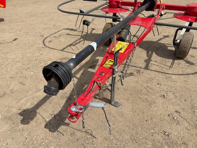 Image of Massey Ferguson TD252 equipment image 4