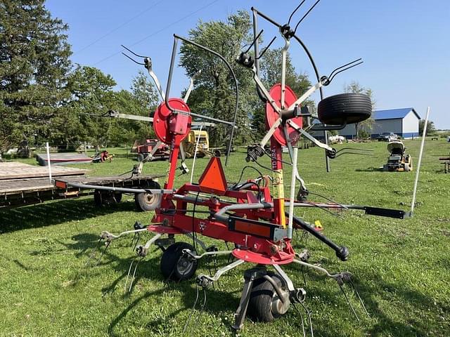 Image of Massey Ferguson TD524 equipment image 3