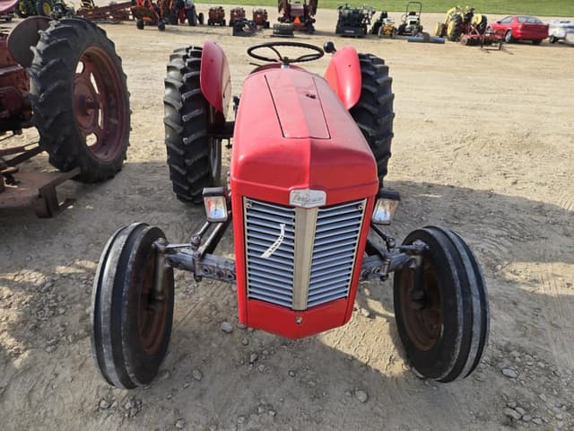 Image of Massey Ferguson TO-35 equipment image 1