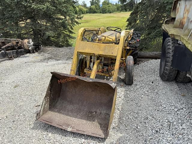 Image of Massey Ferguson TO-35 equipment image 4