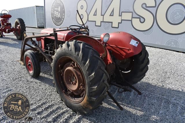 Image of Massey Ferguson TO-35 equipment image 2
