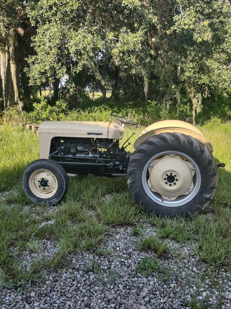 Main image Massey Ferguson TO-35
