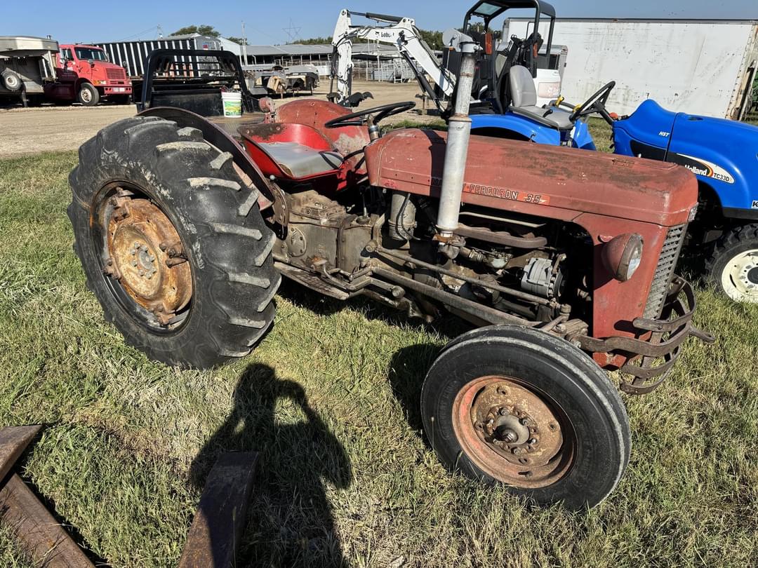 Image of Massey Ferguson TO-35 Image 1