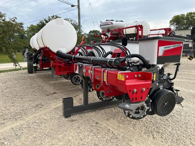 Image of Massey Ferguson MFVW equipment image 2